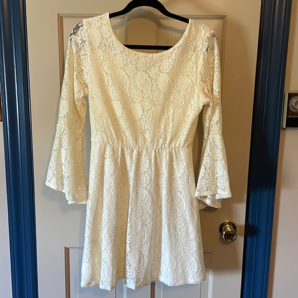 Adorable off white lace dress!